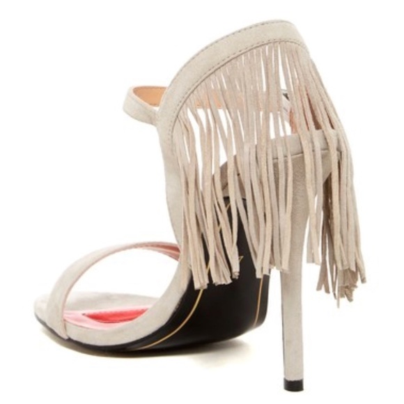NIB Sassy Fringe Red Insole Nude Suede Heel Sandal - Picture 7 of 7